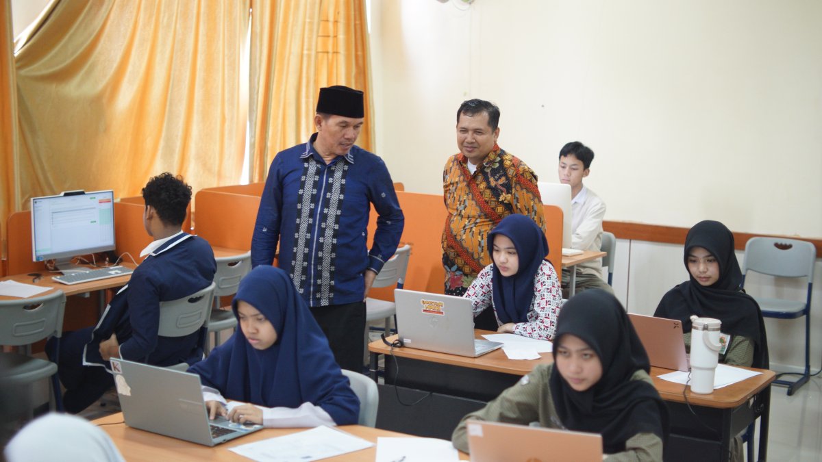 Hari Kedua SNMB MAN PK 2026, Kabid Penmad Sulsel Pantau Langsung Seleksi Berbasis Kualitas di MAN 3 Kota Makassar