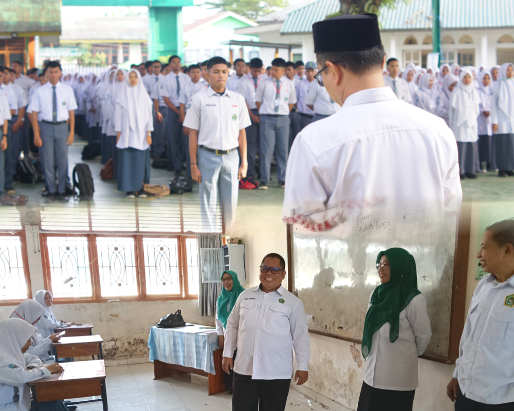Awali Ujian Madrasah, Wakamad Kurikulum MAN 3 Kota Makassar Tekankan Pentingnya Fokus dan Kedisiplinan