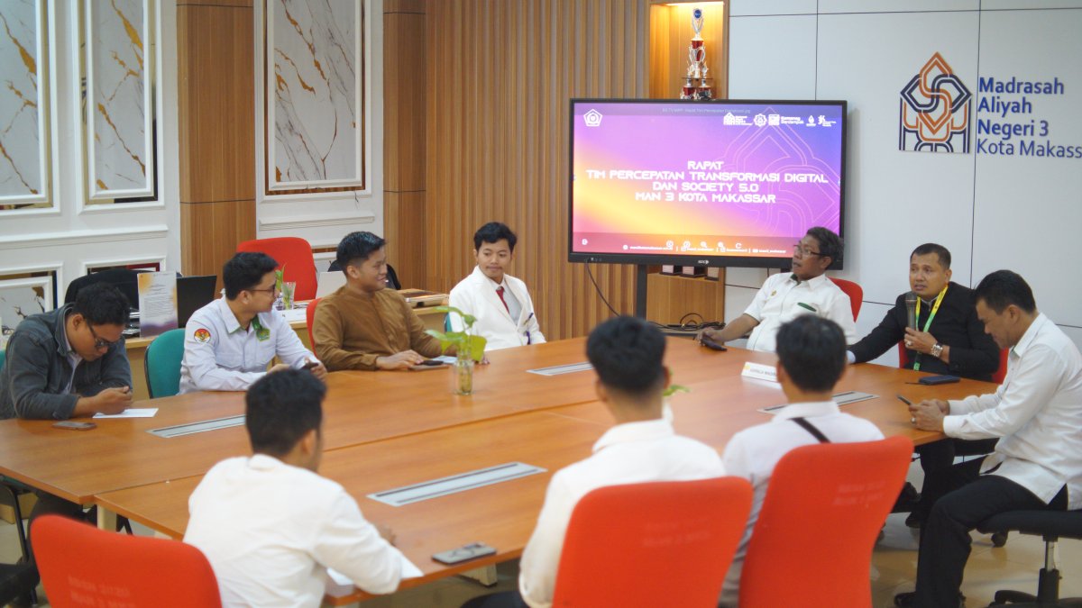 Wujudkan Society 5.0, Tim Transformasi Digital MAN 3 Kota Makassar Godok Inovasi Orisinal