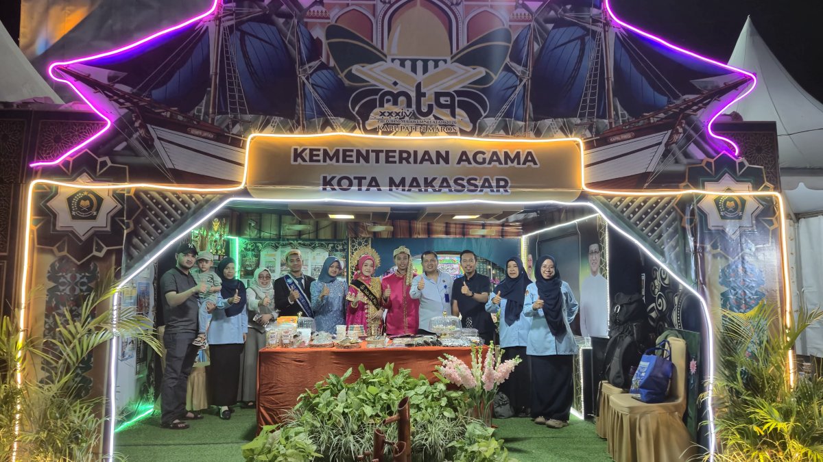 Sinergi dan Pesona Adat, MAN 3 Kota Makassar Warnai Hari Ketiga Stand Inovatif Kemenag di MTQ XXXIV Sulsel