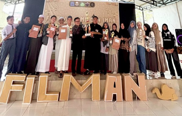 Tim Lomba Kegamaan MAHNET