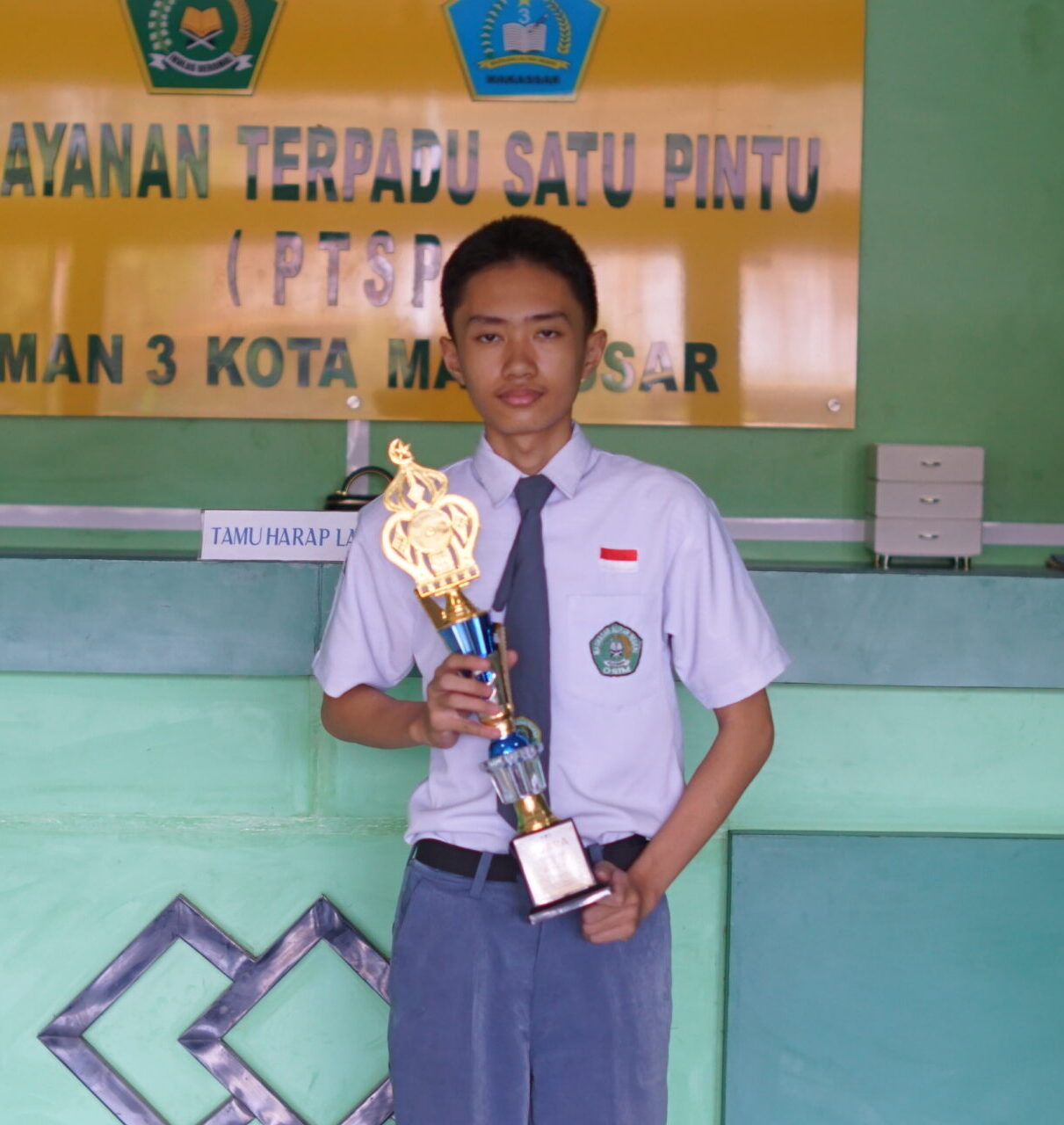 Ekstrakurikuler ROHIS Hilyatushi-Syabab MAN 3 Kota Makassar Raih Juara 3 dalam Lomba Da’i Smile